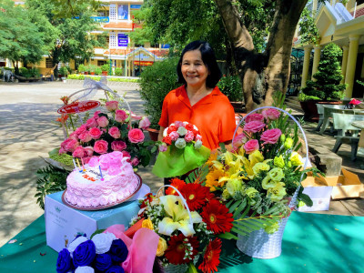 Cô Phùng Ngọc Trinh - 32 năm cao quý nghề dạy học