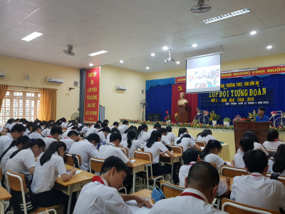 Lớp đối tượng Đoàn đợt 1 - Năm học 2018 - 2019
