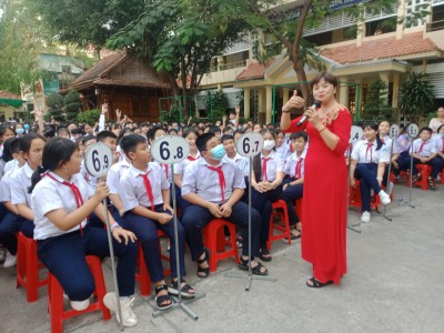 Sinh hoạt chuyên đề tình bạn, tình yêu tuổi vị thành niên