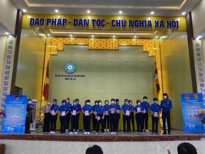 Trường THCS Chu Văn An, thành phố Thủ Dầu Một, tỉnh Bình Dương tổ chức Lễ kết nạp Đoàn lần thứ nhất năm học 2021 – 2022