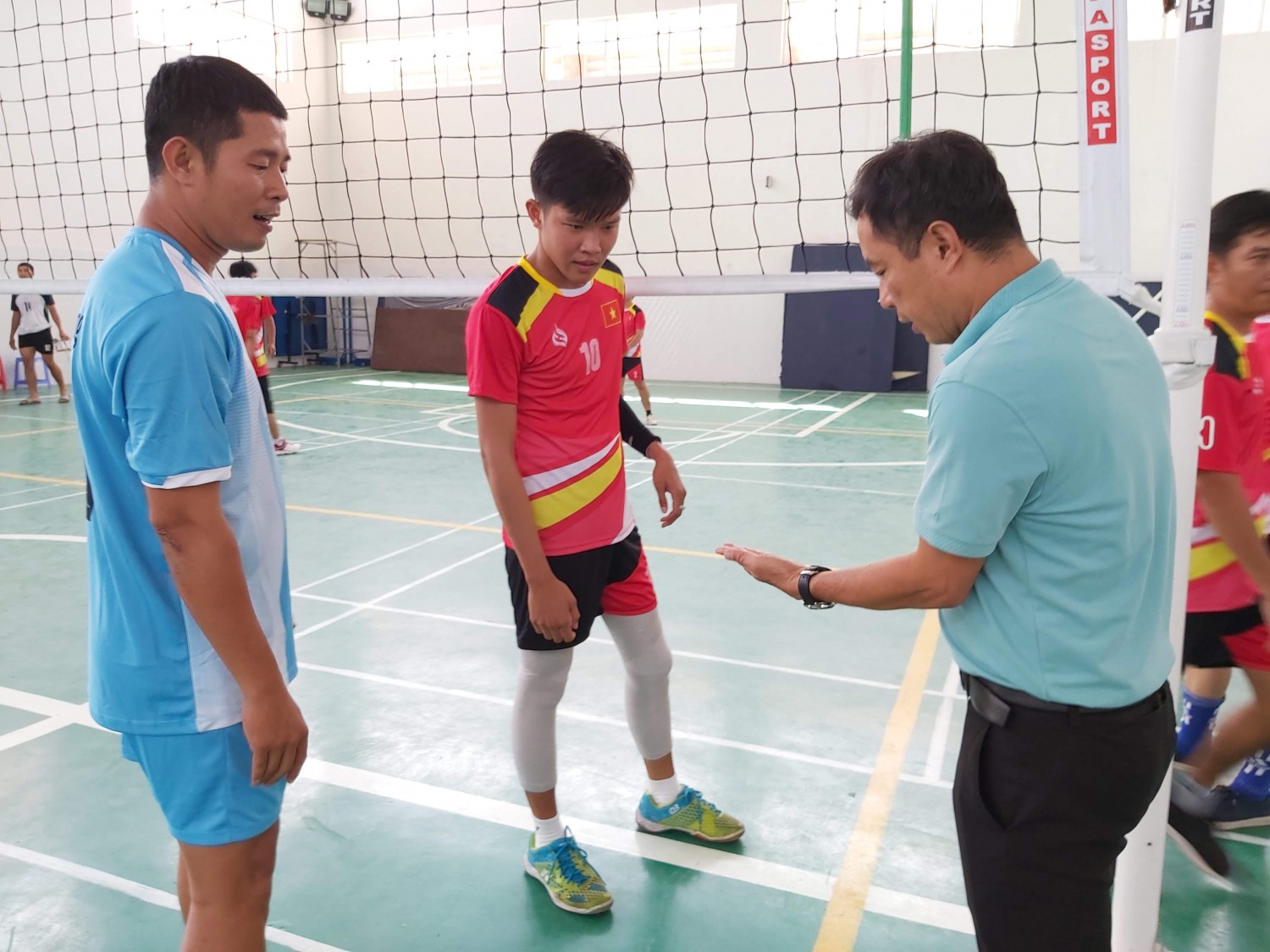 Giải bóng chuyền truyền thống ngành 2019: THCS Chu Văn An - THCS ...