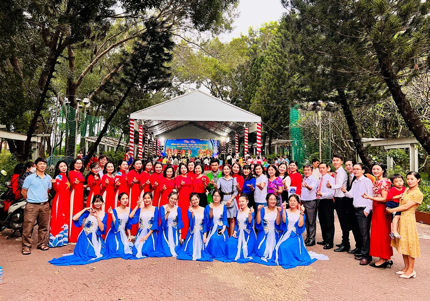 Trường THCS Chu Văn An, thành phố Thủ Dầu Một, tỉnh Bình Dương tham gia Hội thi “Tiếng hát CNVCLĐ, đoàn viên công đoàn” thành phố Thủ Dầu Một năm 2022